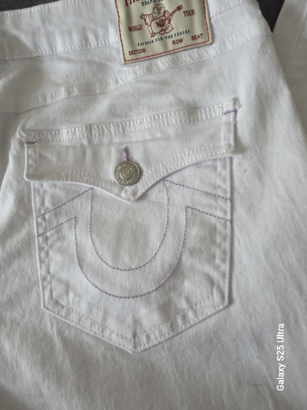 TRUE RELIGION WNS JEAN          Sz 32  BRAND NEW WITH TAGS